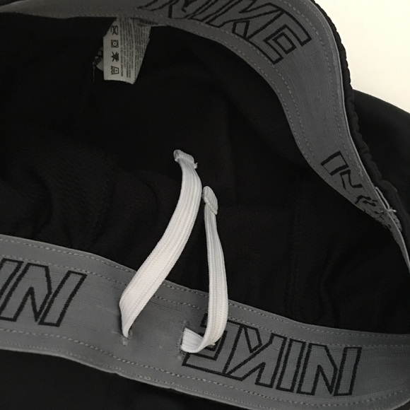 Kids Nike Joggers Sz L - Picture 9 of 9